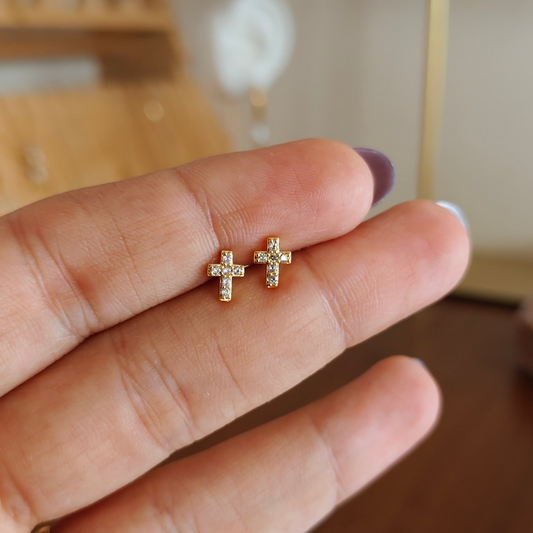 Cross ball-back studs