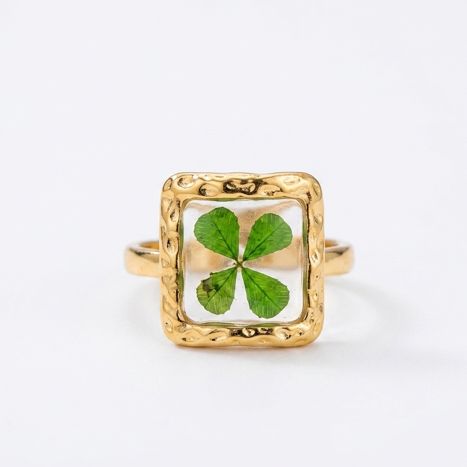 Fortune Clover Ring