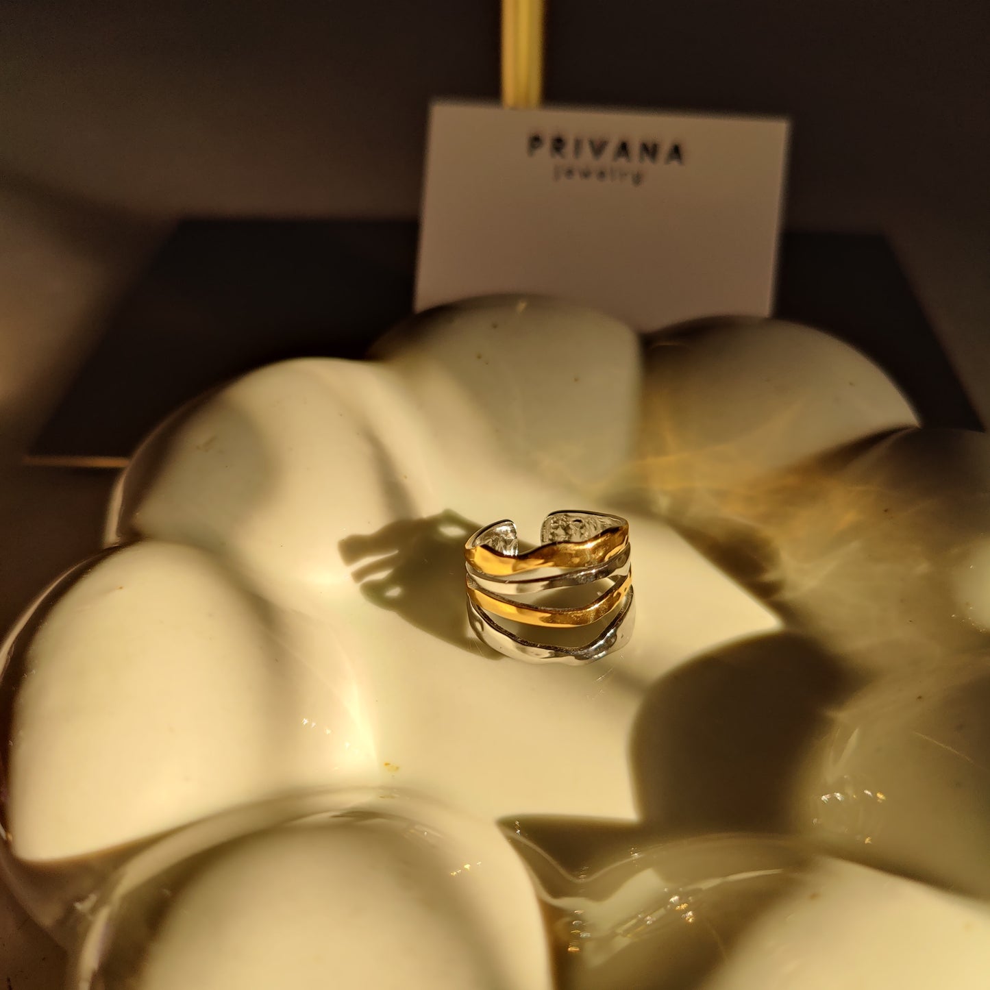 Beanie dual tone Ring
