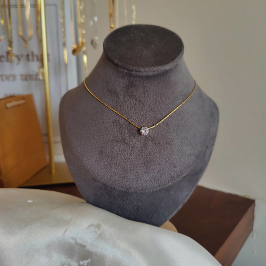 Isabella neckpiece