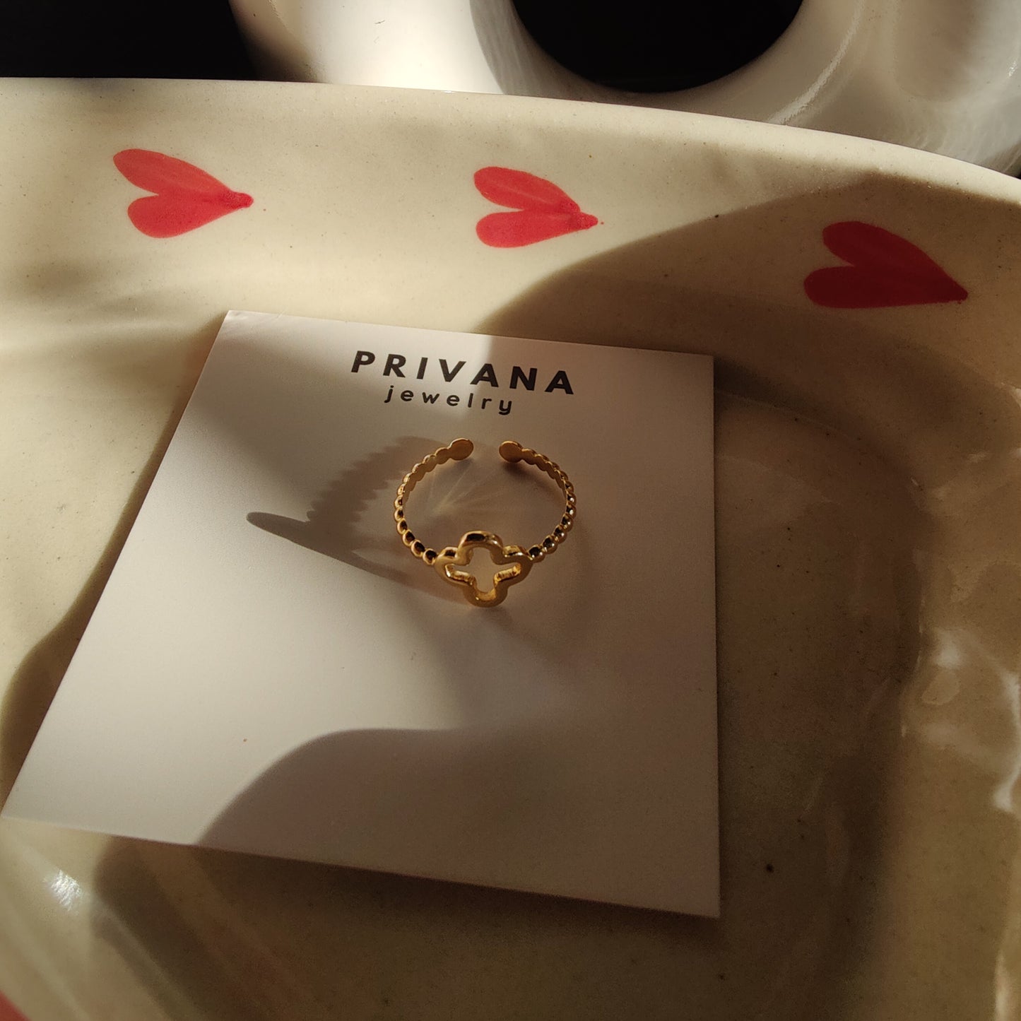 Clover Ring