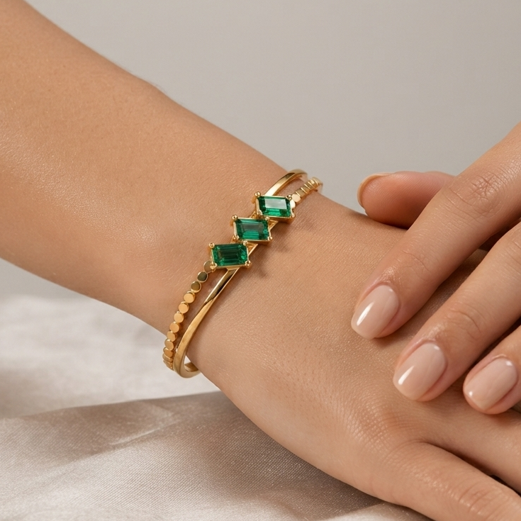 Emerald thin wrist kada