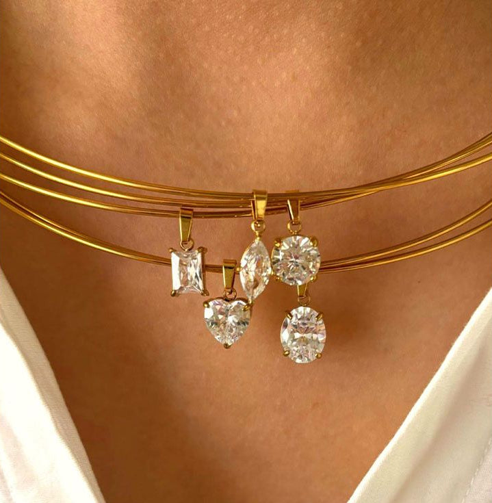 Solitaire chokers