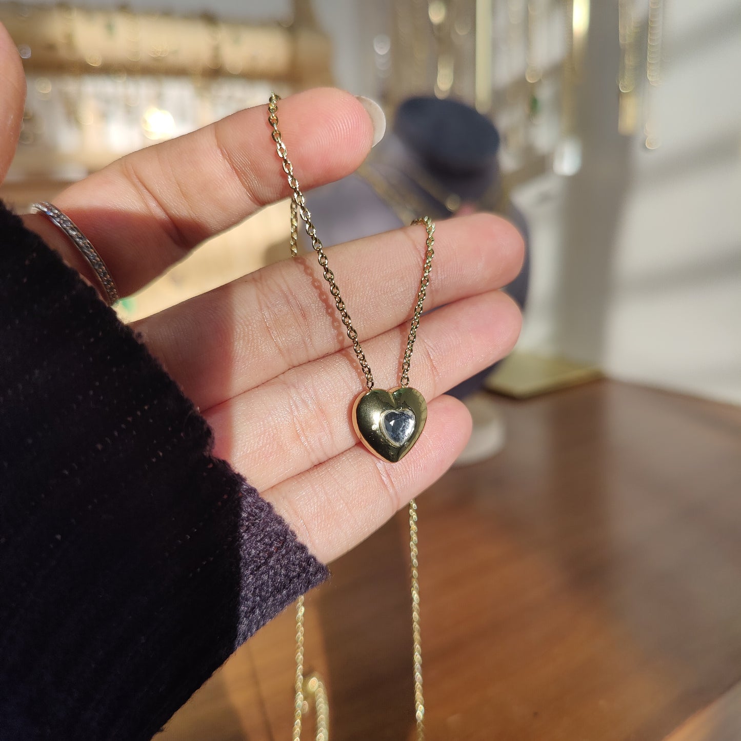 Cassie neckpiece