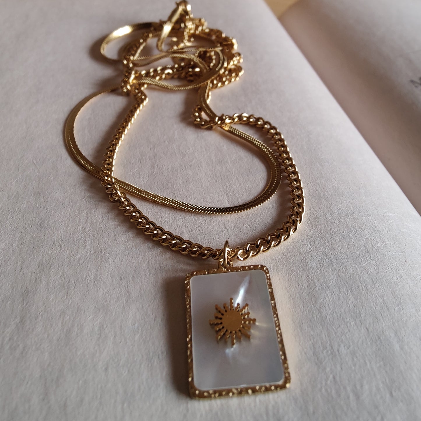 Lux double layered neckpiece