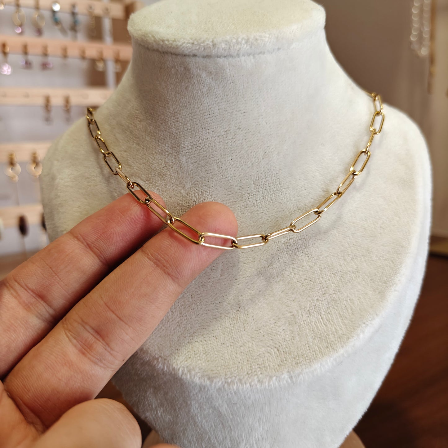 Link neckpiece