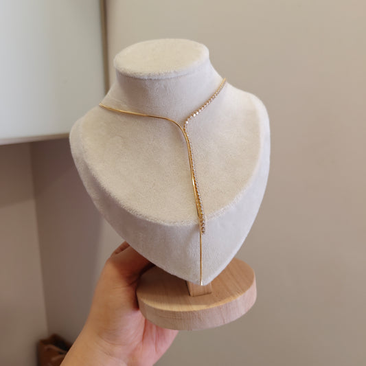 Willa neckpiece