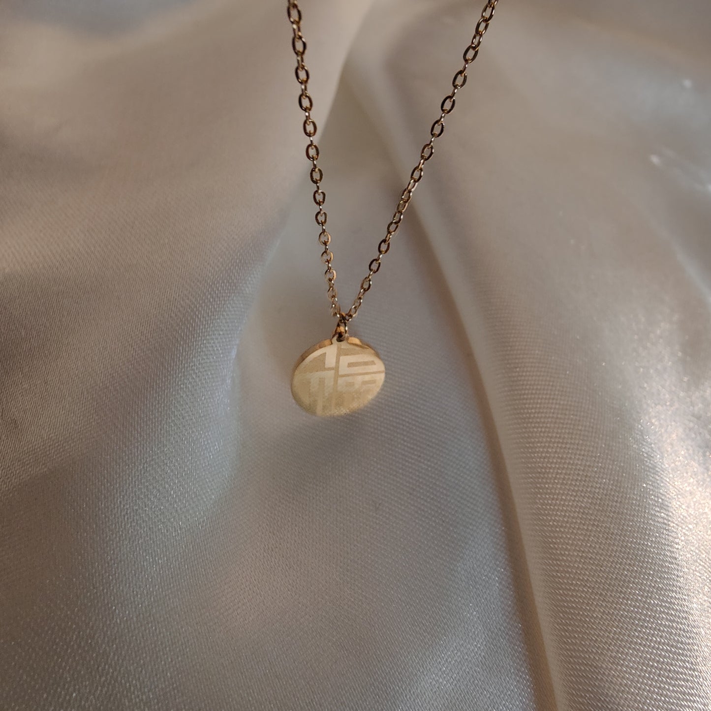 Addie neckpiece