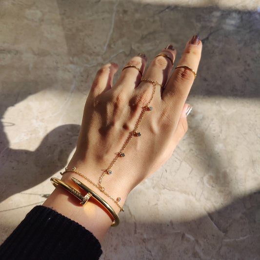 Avila Handchain
