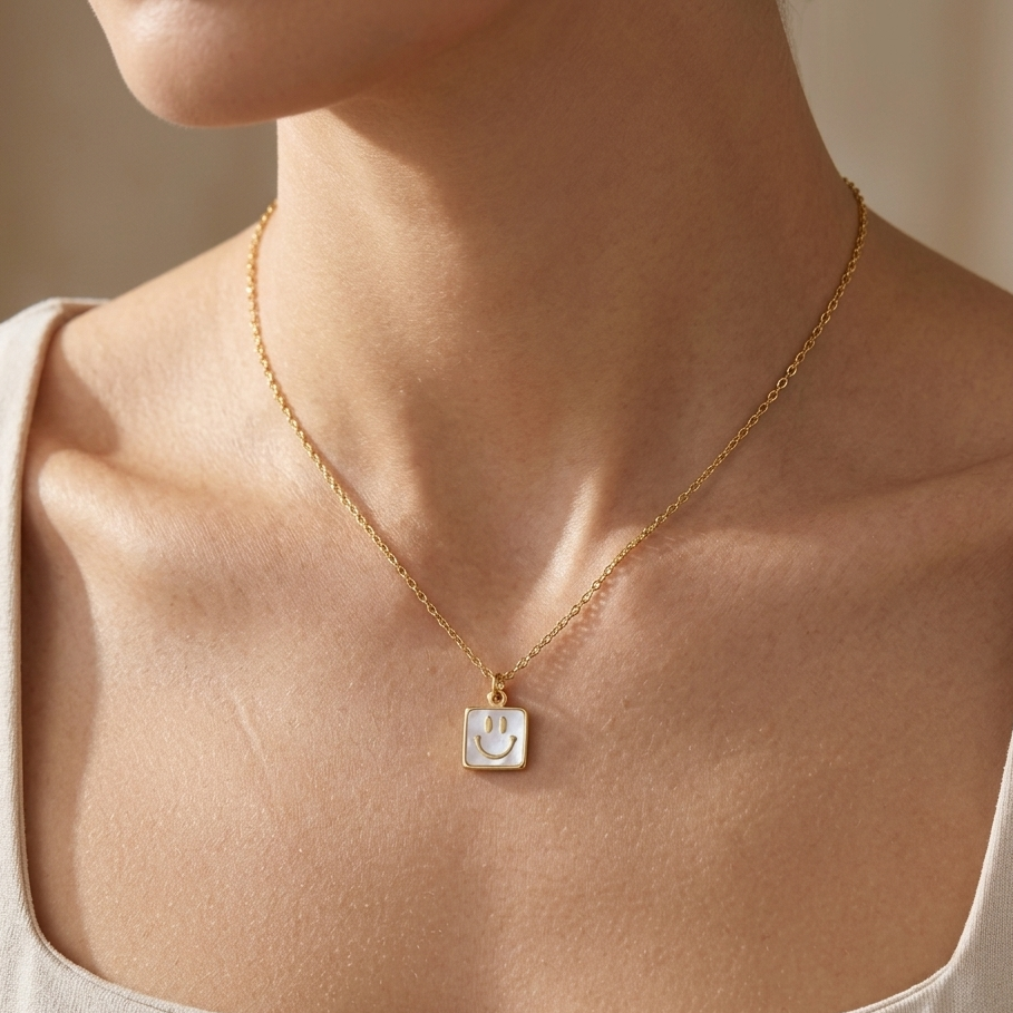 The smiley neckpiece