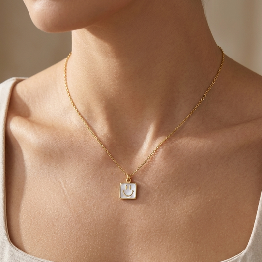 The smiley neckpiece