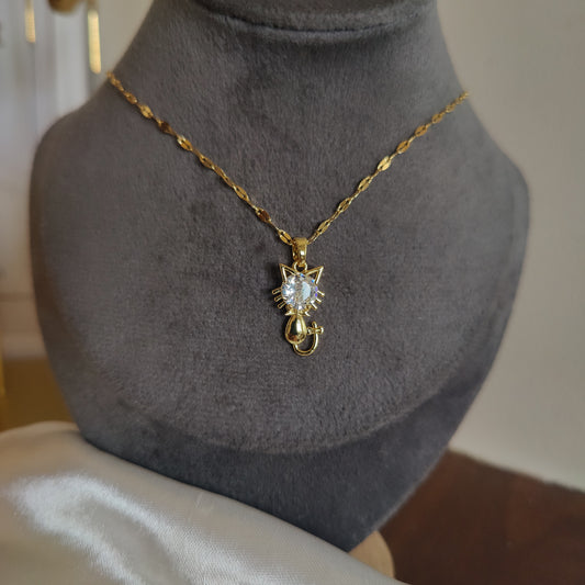 Kitty neckpiece