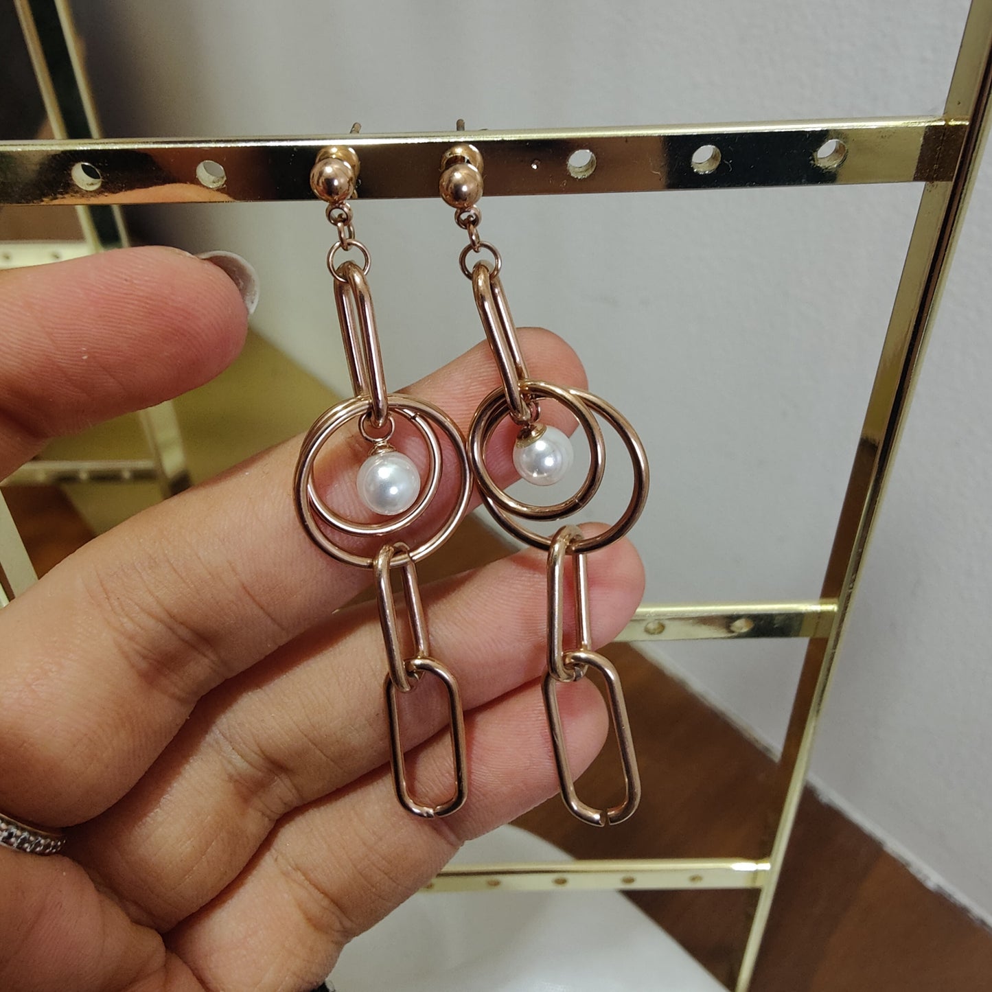 Leslie earrings