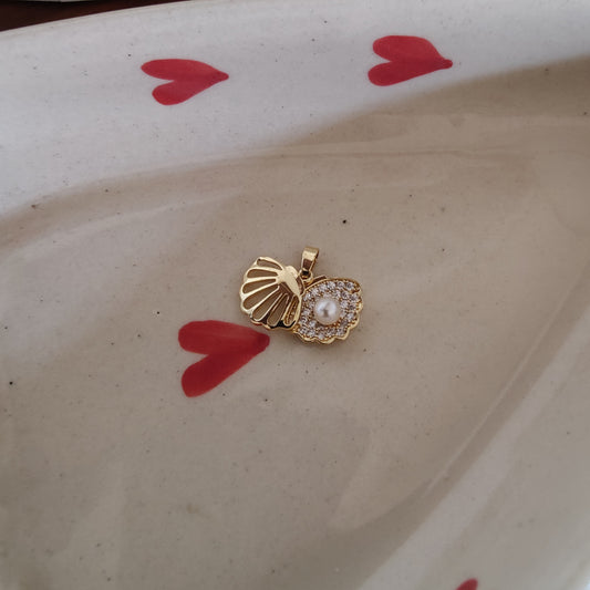 Openable shell charm