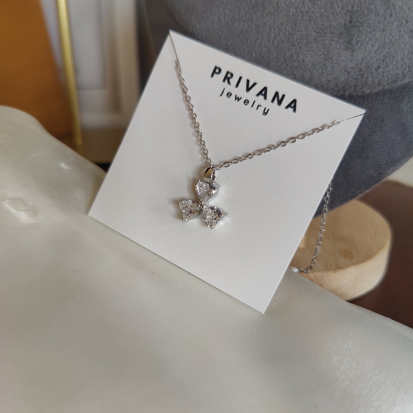 Karen neckpiece