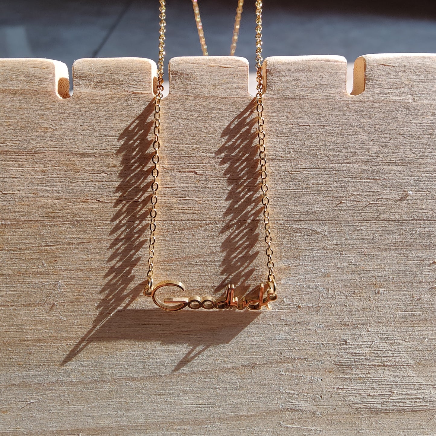 Goodluck neckpiece