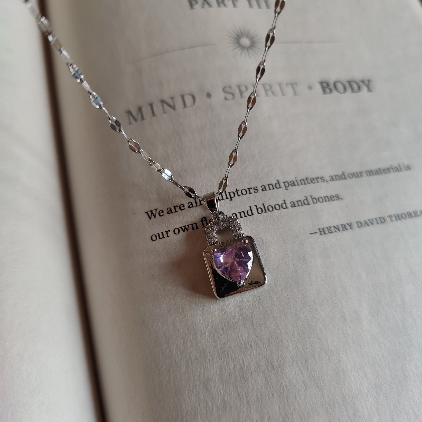 Lucy lock neckpiece