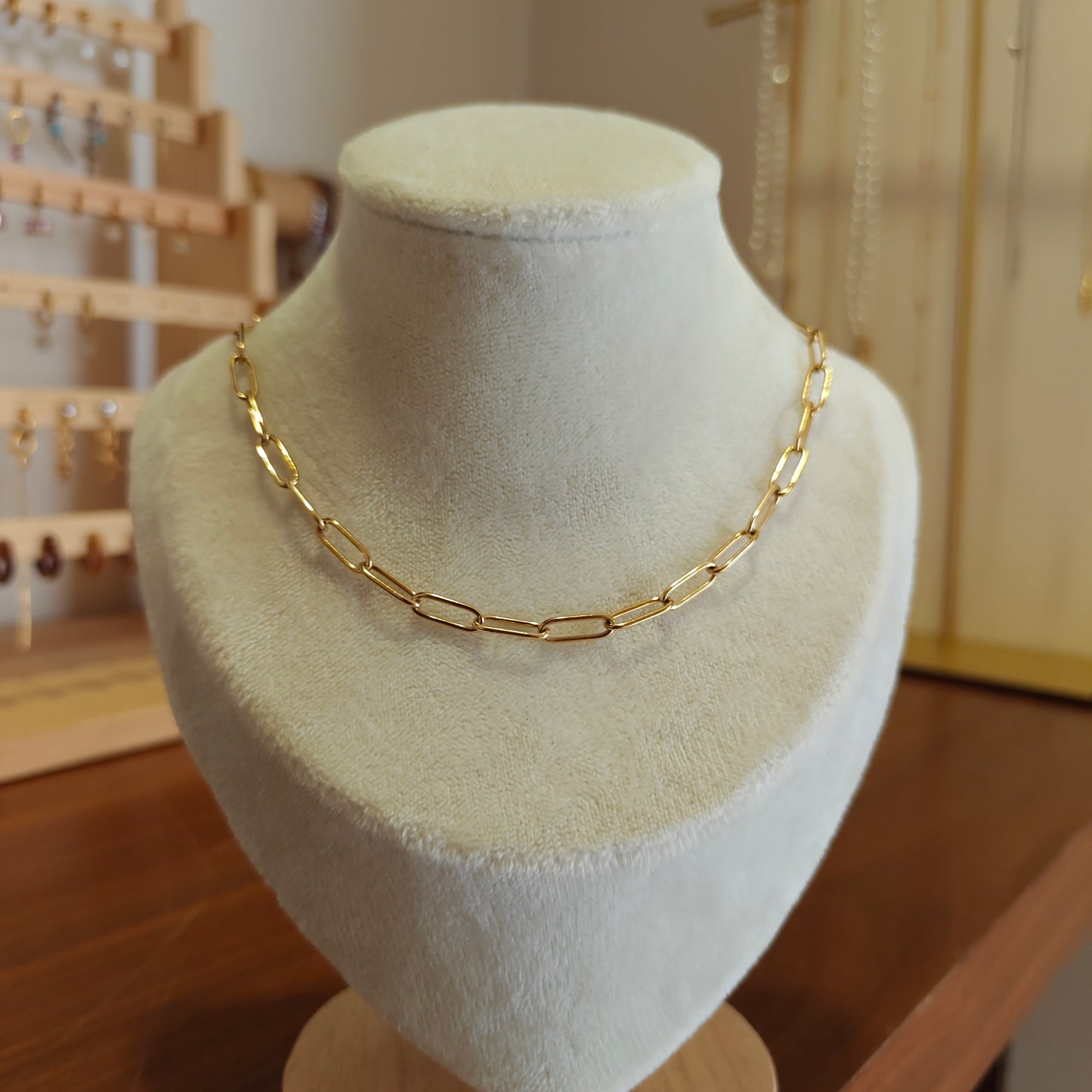 Link neckpiece