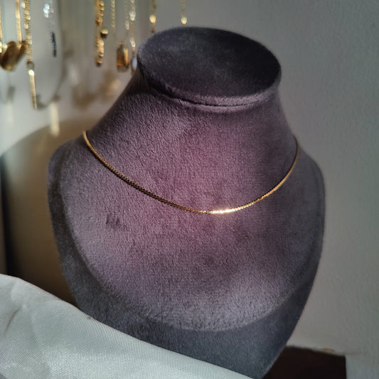 Ashley stackable sleek neckchain