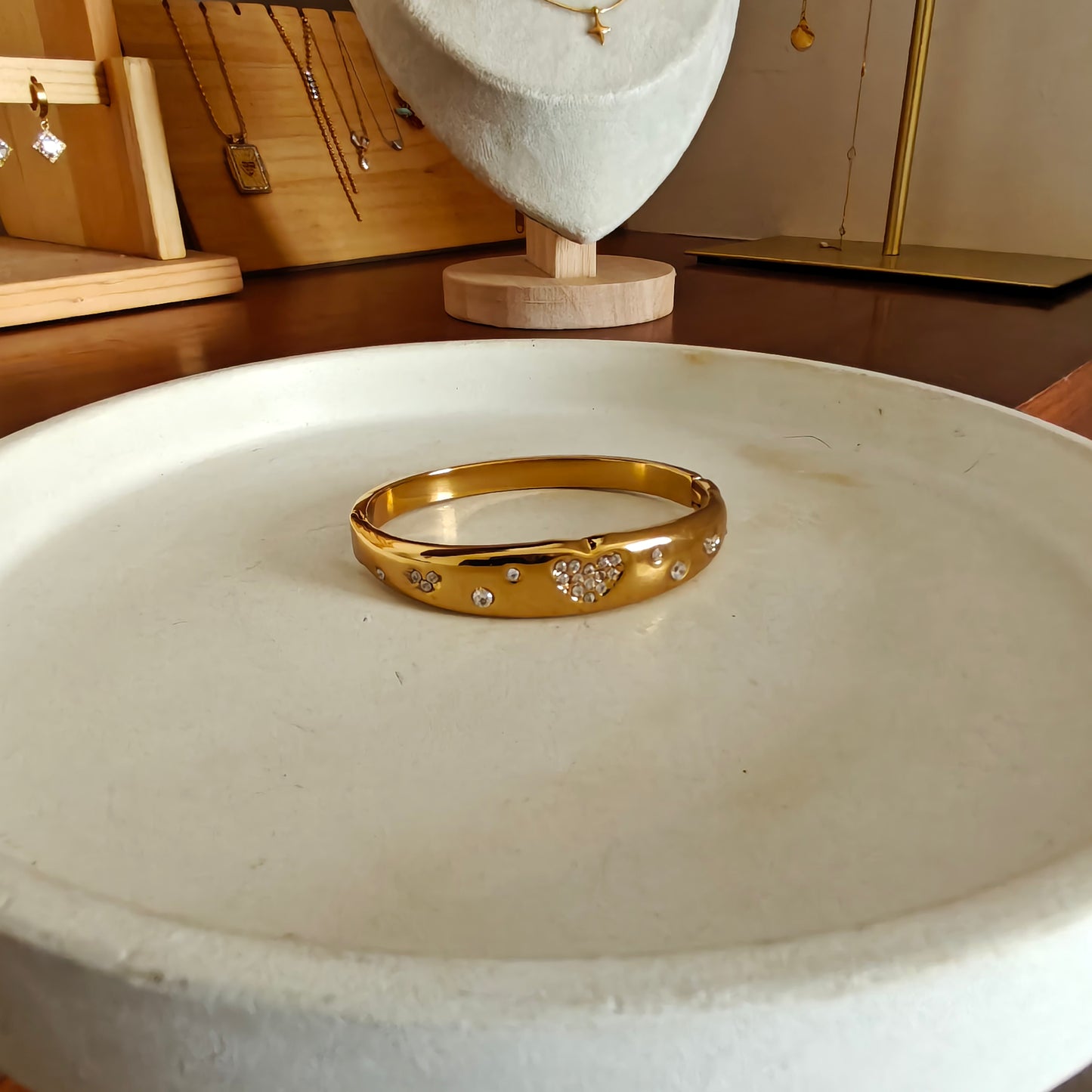 Aria thin wrist kada